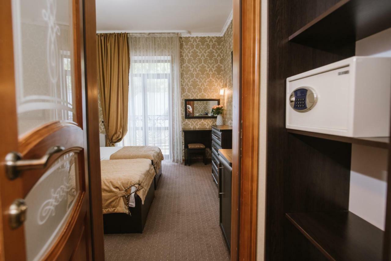 Курортний Готель Золота Корона Trouskavets Extérieur photo