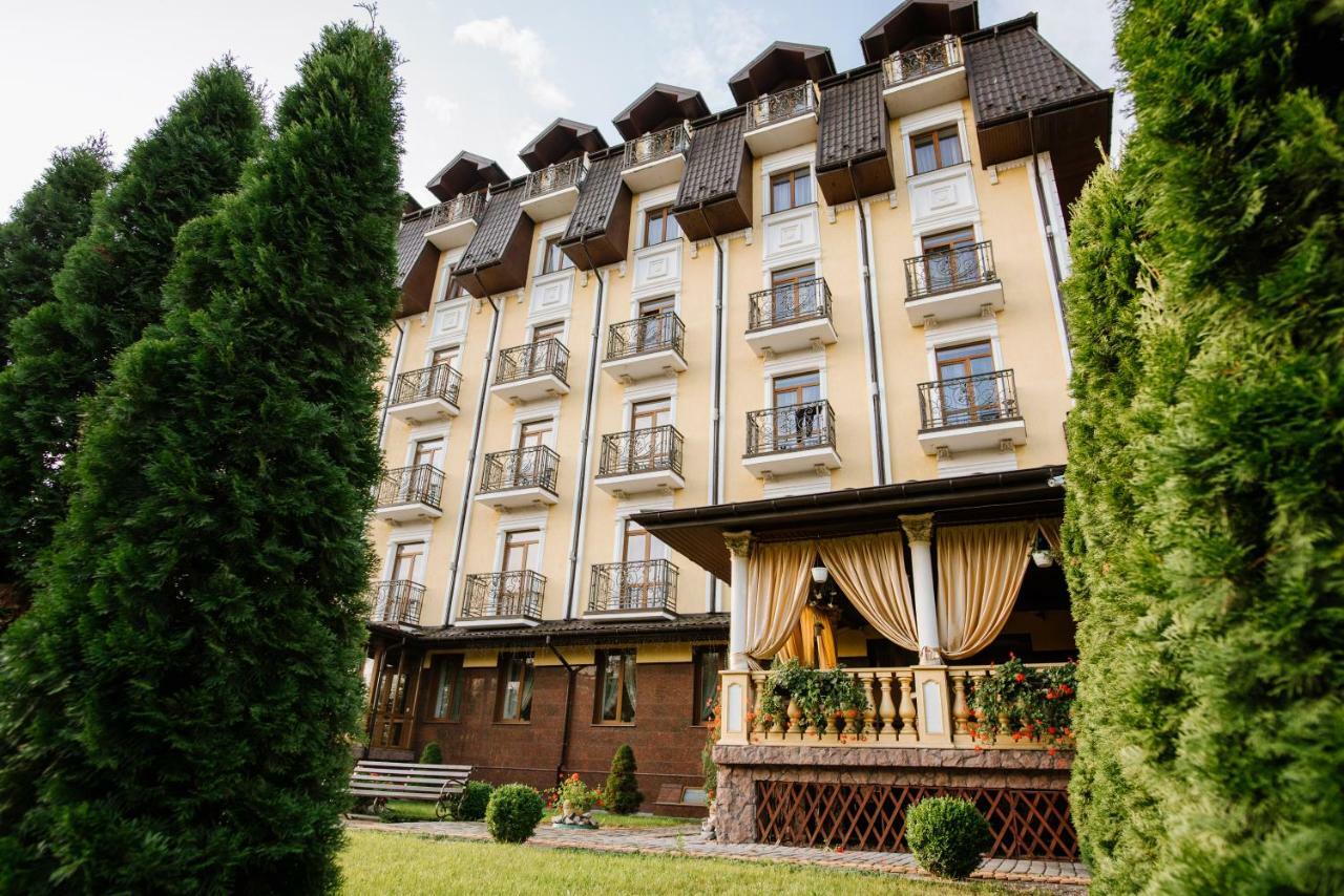 Курортний Готель Золота Корона Trouskavets Extérieur photo